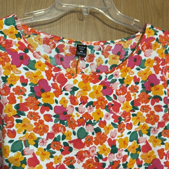 Dreamara Plus Allover Floral Print Flounce Sleeve Peplum Blouse size curve 4XL - Picture 3 of 7